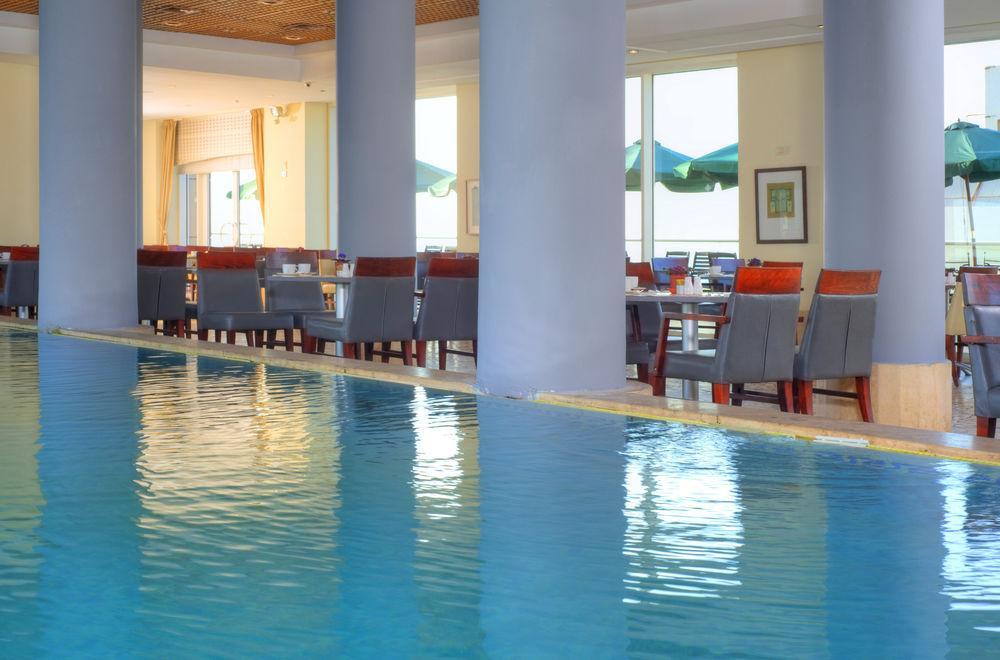 Arena Hotel By The Beach Bat Yam Extérieur photo