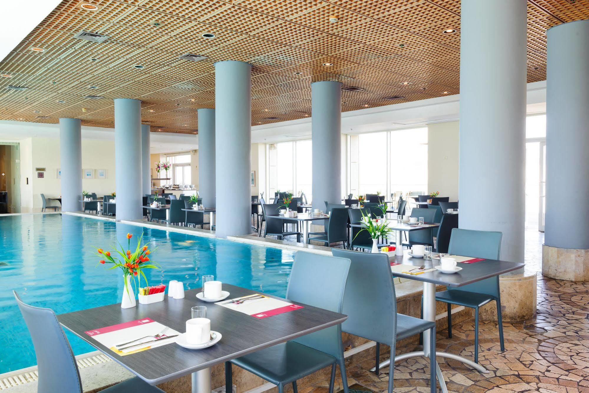 Arena Hotel By The Beach Bat Yam Extérieur photo